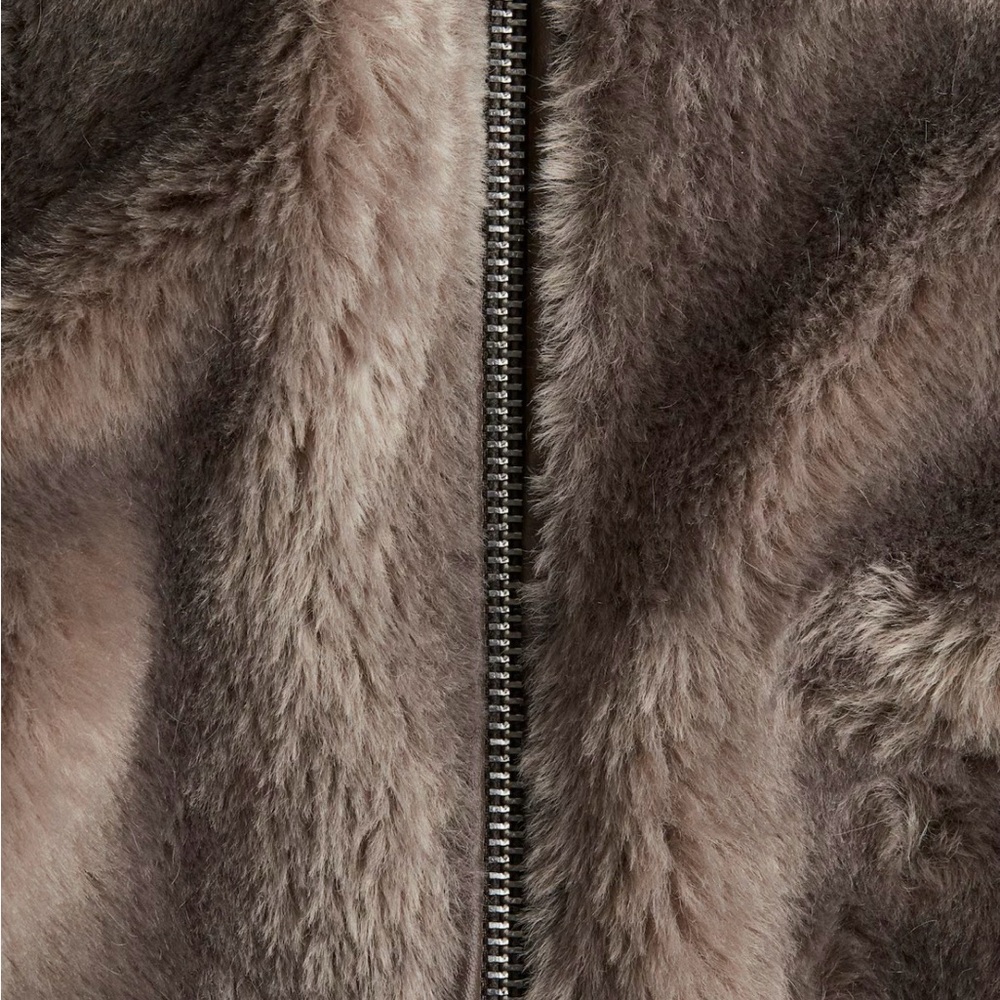 H&M Taupe Faux Fur Coat Oversized Size XS - Picture 10 of 10